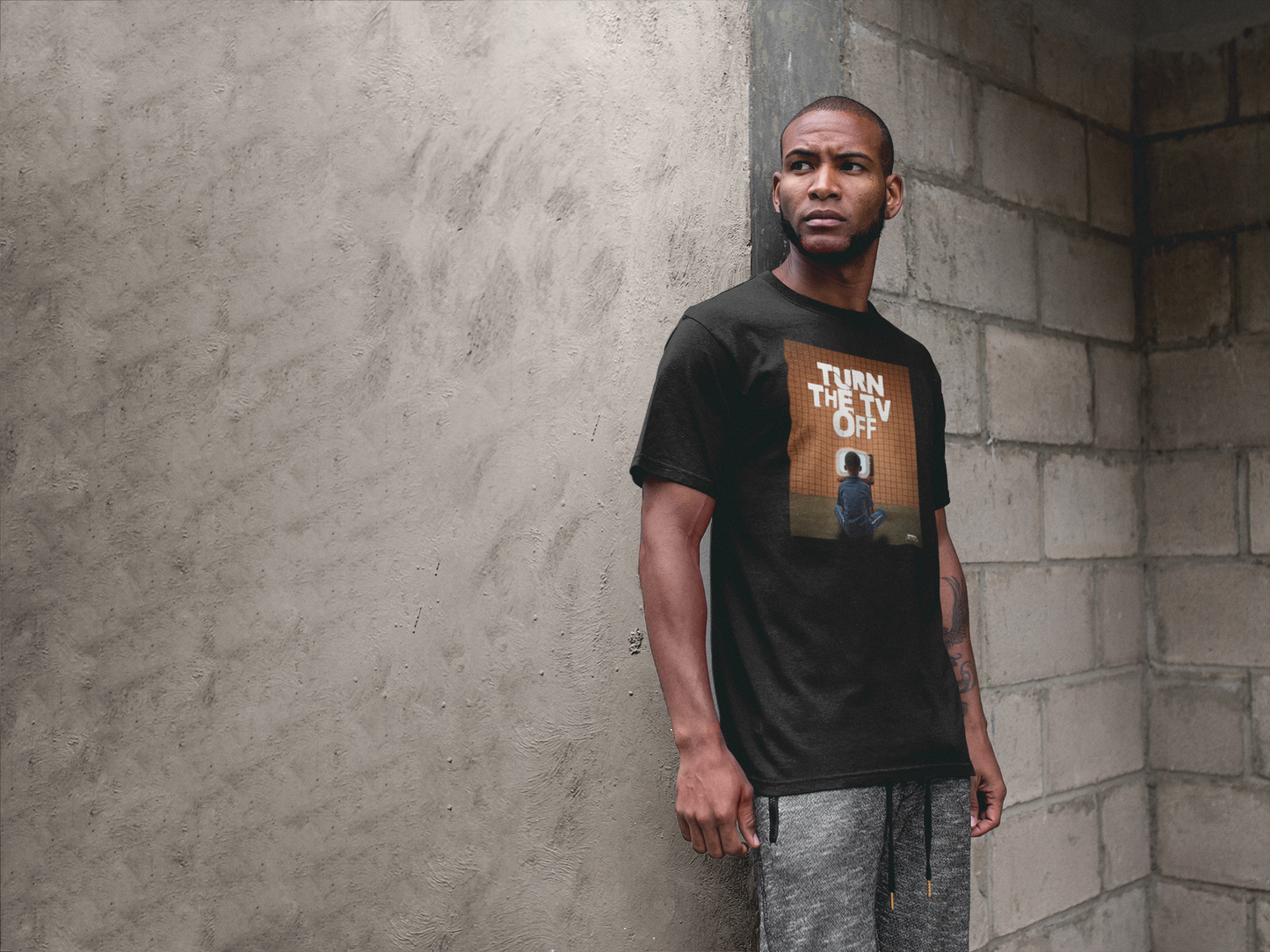 Turn the TV Off – T-Shirt